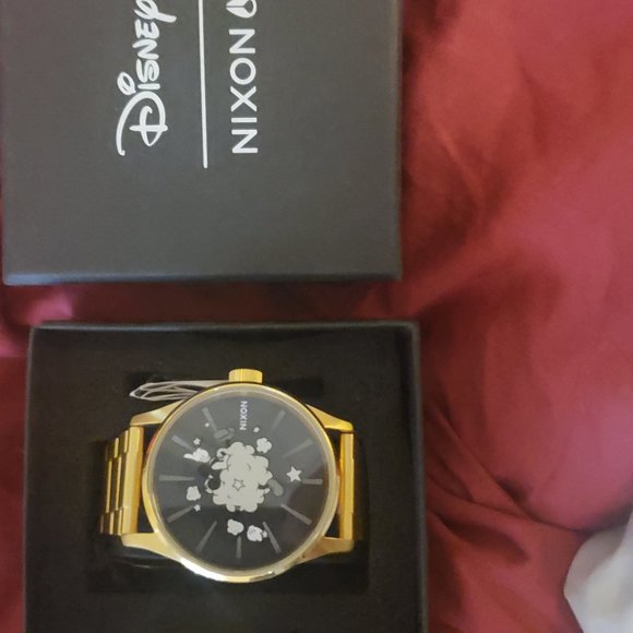 Nixon sentry mckymouse fight cloudwatch - Picture 2 of 13